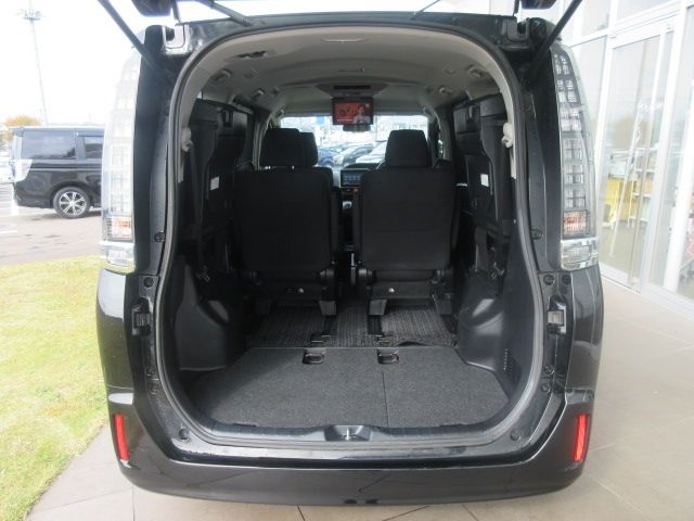 Toyota VOXY HYBRID 2014-10 194529-9