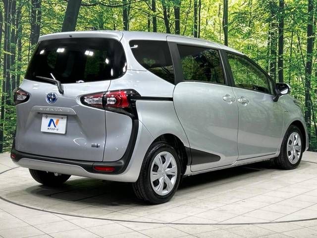 Toyota SIENTA 2018-09 185924-17