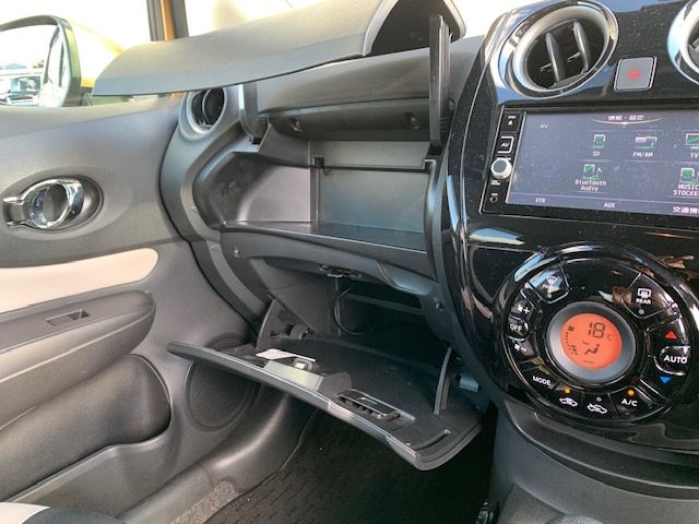 Nissan NOTE 2017-04 24673-13