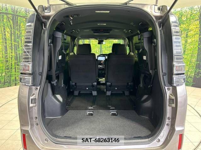 Toyota VOXY 2017-09 331022-11
