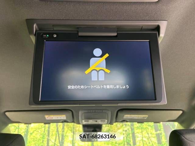 Toyota VOXY 2017-09 331022-2