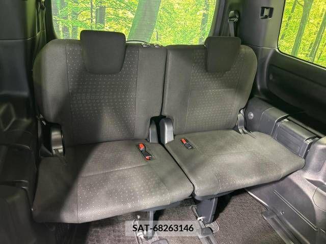Toyota VOXY 2017-09 331022-10