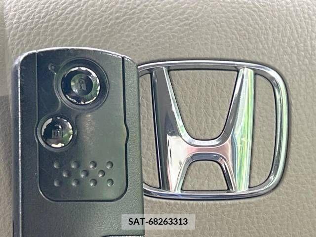 Honda LIFE 2011-05 384462-5