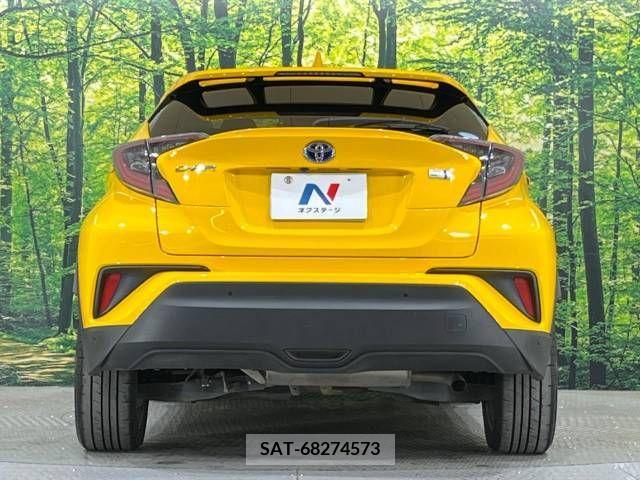 Toyota C-HR 2017-09 295028-15