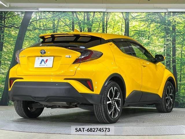 Toyota C-HR 2017-09 295028-17