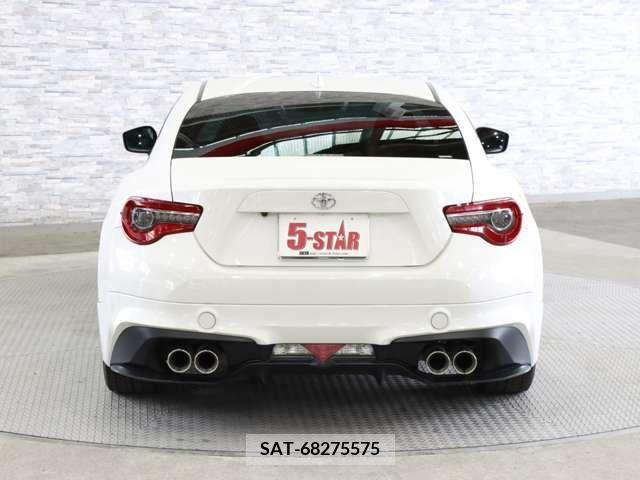 Toyota 86 2017-06 321194-12
