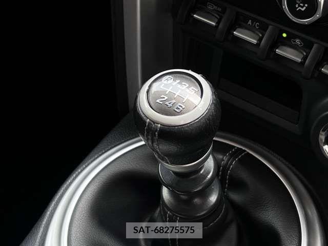 Toyota 86 2017-06 321194-6