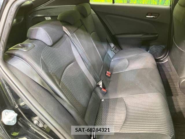 Toyota PRIUS 2018-05 366434-9