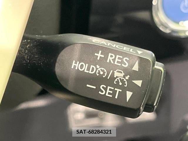 Toyota PRIUS 2018-05 366434-5