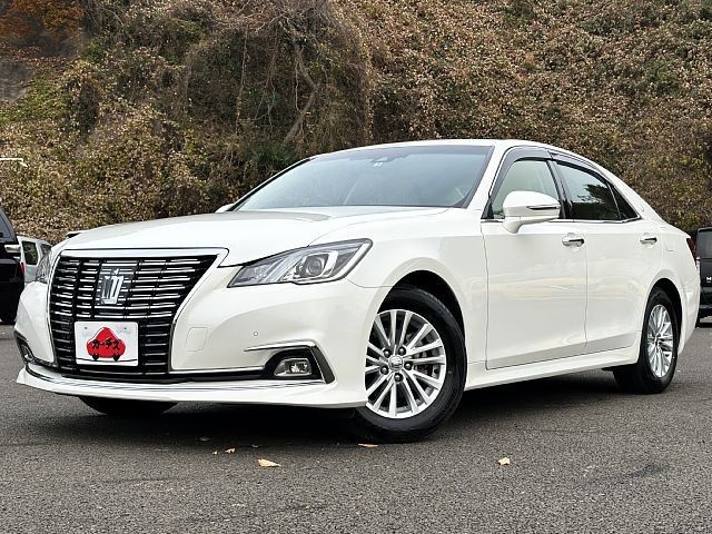 Toyota CROWN SEDAN 2017-08 194845-0