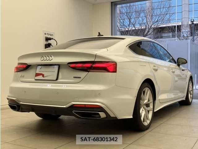 Audi A5 2021-06 380643-1