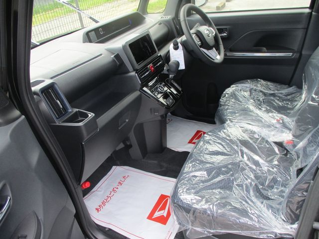Daihatsu TANTO CUSTOM 2023-11 184452-1