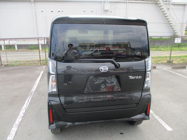 Daihatsu TANTO CUSTOM 2023-11 184452-2