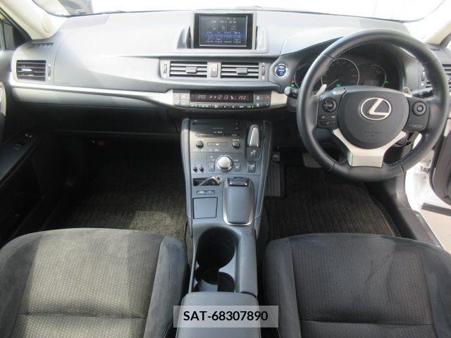 Lexus CT 2017-03 275181-6