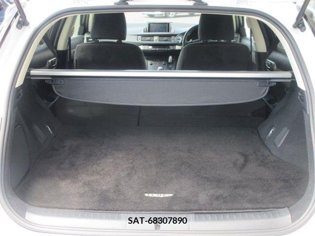 Lexus CT 2017-03 275181-10