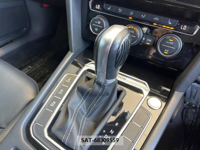 VolksWagen ARTEON 2018-01 370625-11