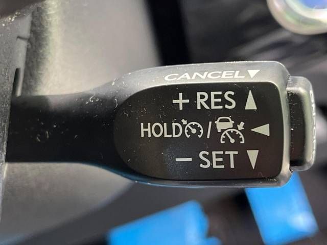 Toyota PRIUS 2016-10 10568-5