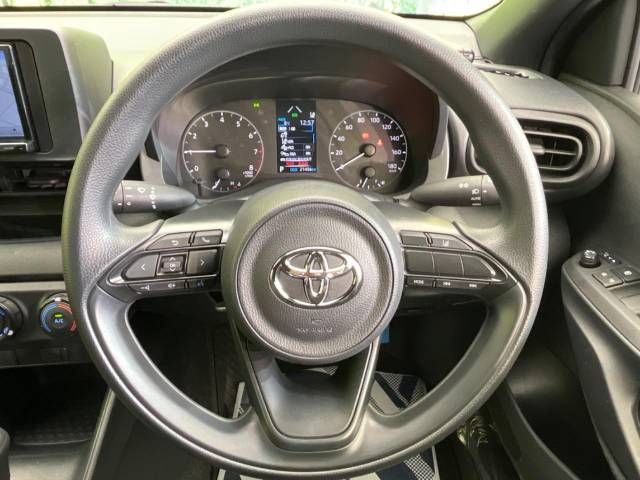 Toyota YARIS 2023-04 185163-11