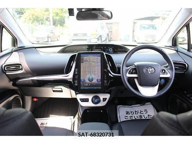 Toyota PRIUS PHV 2017-05 351478-14
