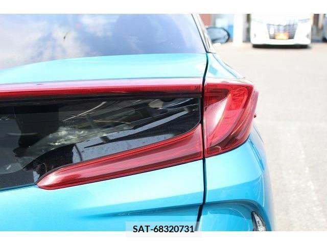Toyota PRIUS PHV 2017-05 351478-12