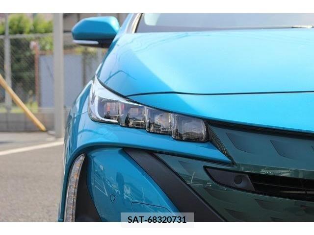 Toyota PRIUS PHV 2017-05 351478-11