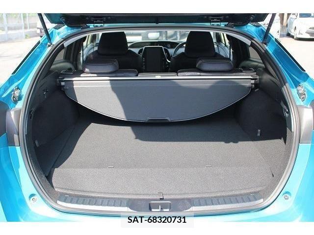 Toyota PRIUS PHV 2017-05 351478-18