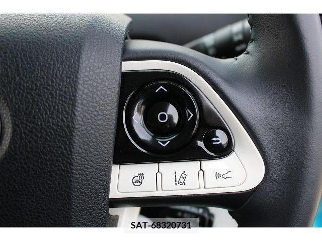 Toyota PRIUS PHV 2017-05 351478-6