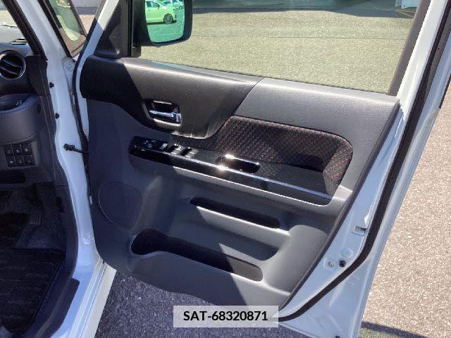 Suzuki SPACIA 2015-09 368654-17