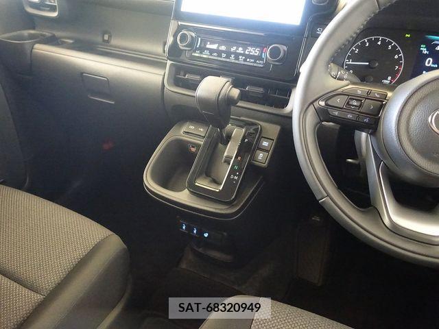 Toyota SIENTA 2023-06 313288-12