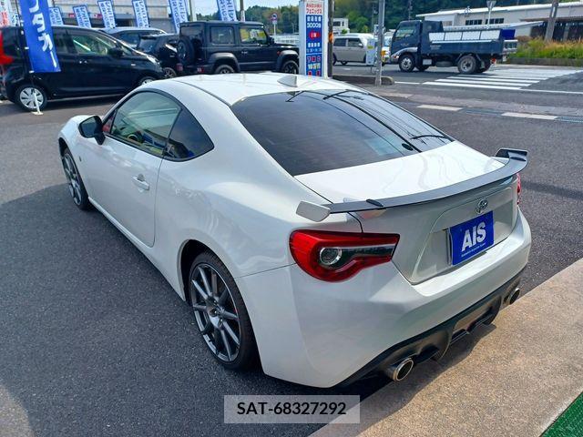 Toyota 86 2017-06 264582-2
