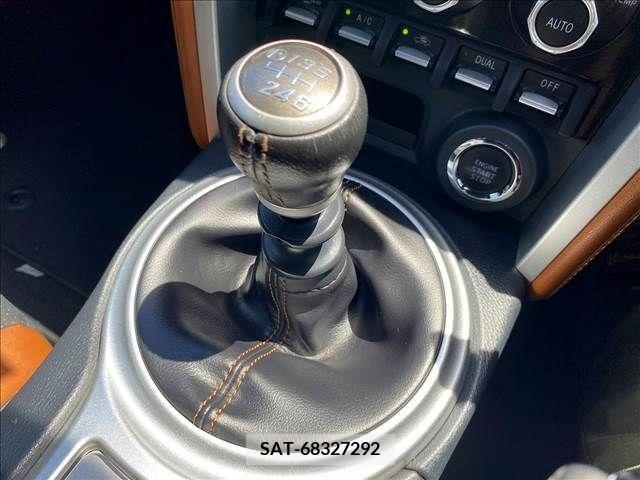 Toyota 86 2017-06 264582-12