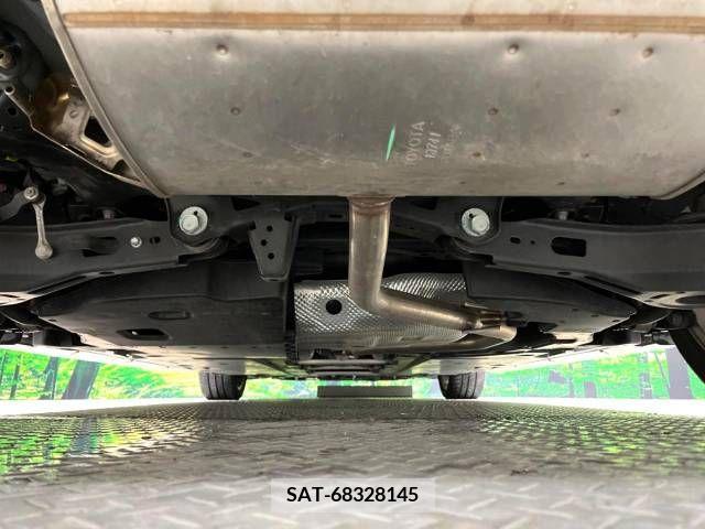 Toyota PRIUS 2020-07 281771-19