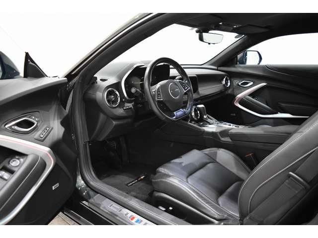 Chevrolet CAMARO 2020-10 17828-19
