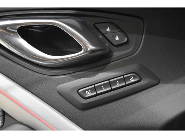 Chevrolet CAMARO 2020-10 17828-12