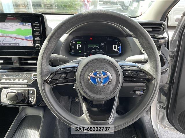 Toyota AQUA 2021-08 395669-9