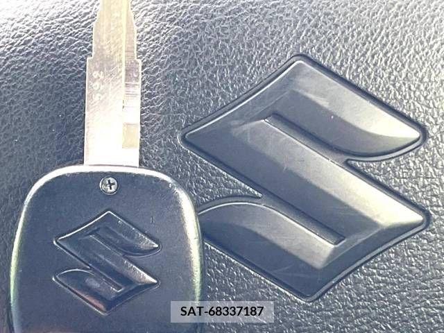 Suzuki ALTO 2018-02 340069-4