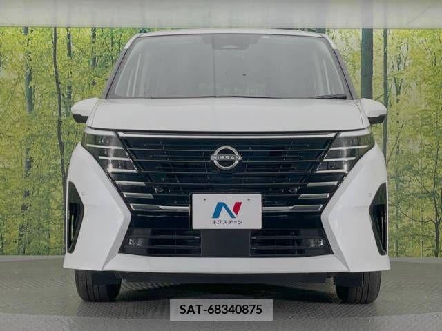 Nissan SERENA 2023-01 367770-15