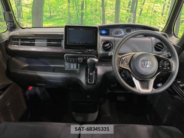 Honda N BOX 2019-02 278587-1