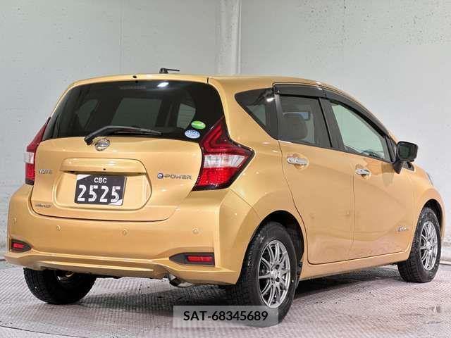 Nissan NOTE 2017-01 227179-8