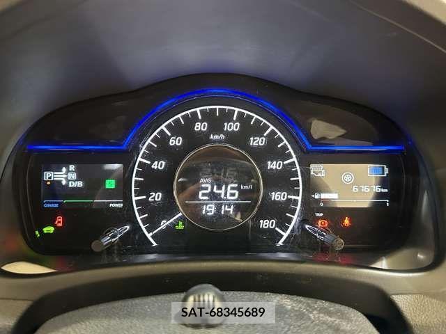 Nissan NOTE 2017-01 227179-14