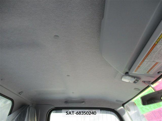 Mitsubishi CANTER 2023-12 207109-24