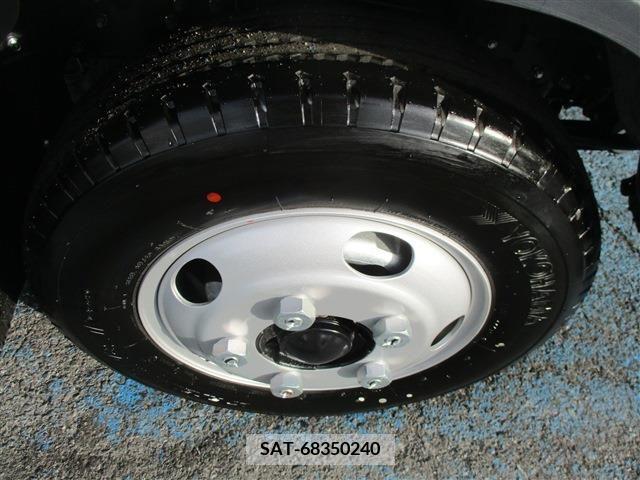 Mitsubishi CANTER 2023-12 207109-19