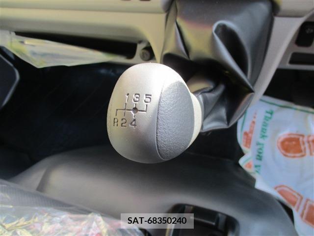 Mitsubishi CANTER 2023-12 207109-11
