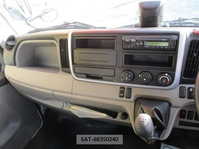 Mitsubishi CANTER 2023-12 207109-10