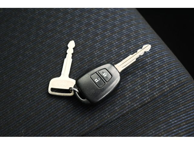 Toyota SUCCEED VAN 2017-11 26805-11