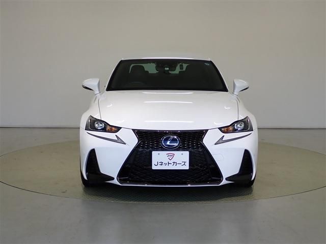 Lexus IS 2019-10 16543-4
