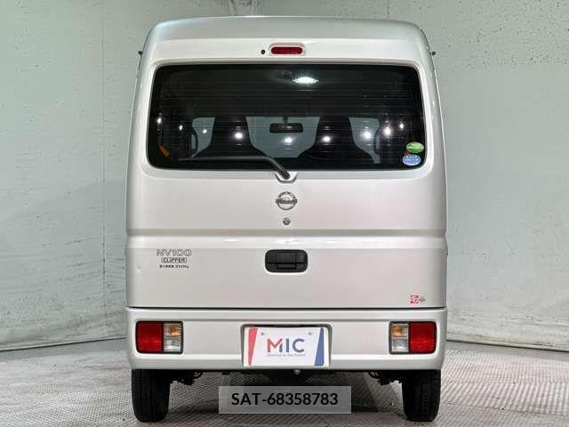 Nissan CLIPPER 2015-03 302158-9