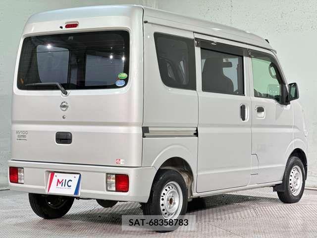 Nissan CLIPPER 2015-03 302158-8