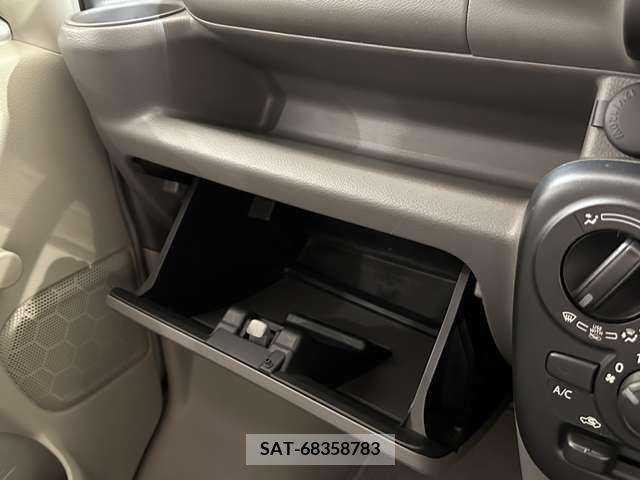 Nissan CLIPPER 2015-03 302158-17