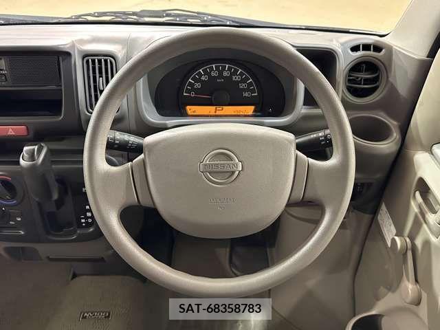 Nissan CLIPPER 2015-03 302158-13
